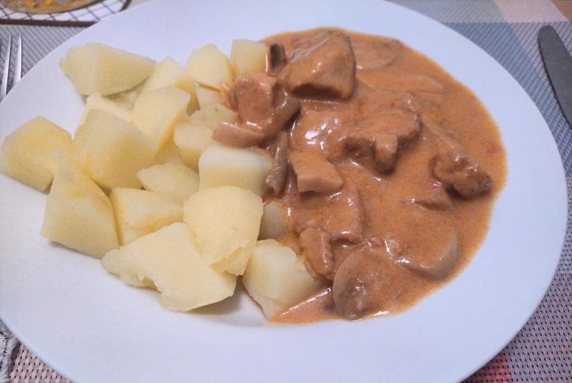 images/Pork stew in mushroom sauce.jpg